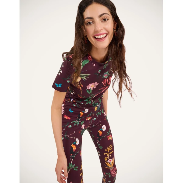 La DoubleJ Jazzercize T-Shirt in Zooflora Burgundy Top, view 5