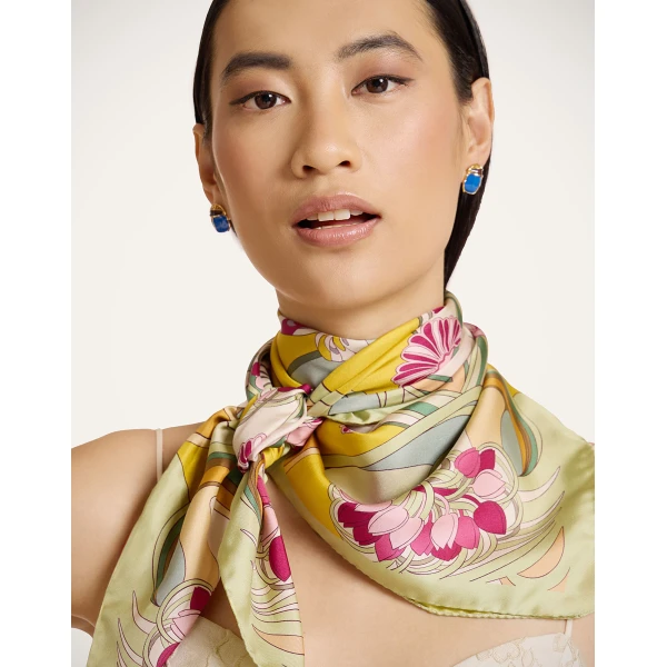 La DoubleJ Reversible Foulard 90 in Florette Fuchsia at Luxury Shoes 