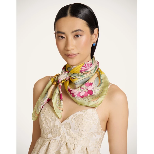 La DoubleJ Reversible Foulard 90 in Florette Fuchsia at Luxury Shoes 