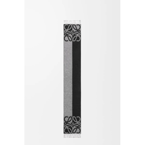 Scarf in Wool and Cashmere, Black and Grey - Image 2