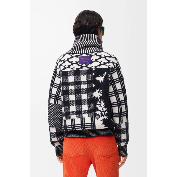 Zip-up Sweater in Wool, Navy and White - Image 5