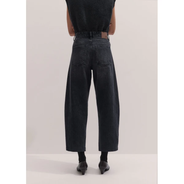 ME+EM Engineered Curve Jean in Charcoal Wash