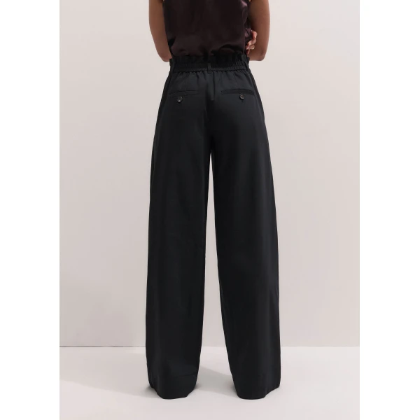 ME+EM Gathered Waist Taper Trouser in Black