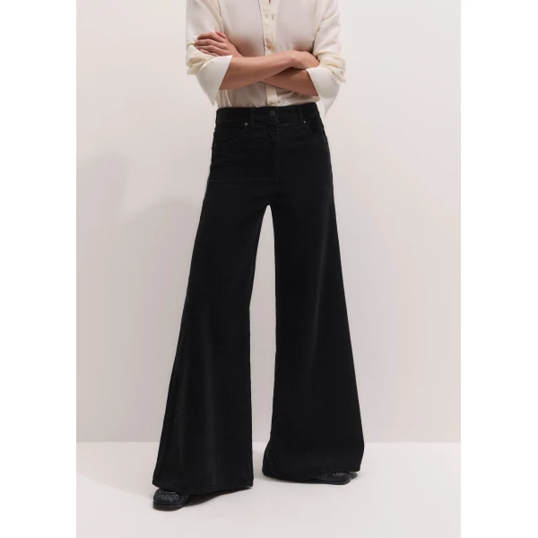 ME+EM Super Wide Flare Trouser in Black Wash, view 2 | Wide leg pants | Luxury Shoes 