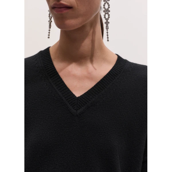 ME+EM Ultimate Boyfriend Jumper in Black, view 3 | Sweaters | Luxury Shoes 