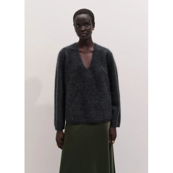 ME+EM Ultimate Boyfriend Jumper in Charcoal Mélange, view 4 | Sweaters | Luxury Shoes 