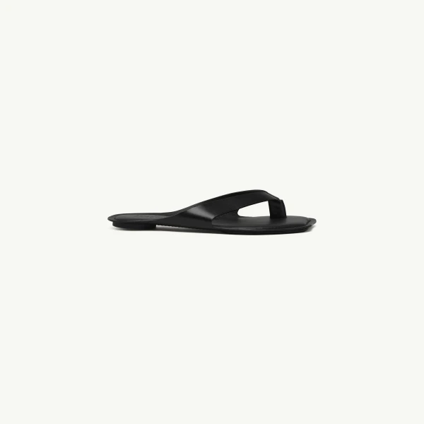 Anatomic Leather Flip Flops in Black