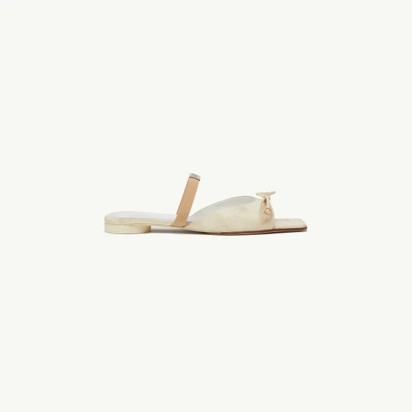 Bow-Detailed Leather Slingback Shoes in Alabaster