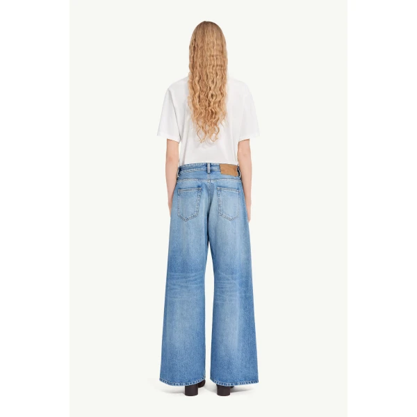 MM6 Maison Margiela Curved-Seam Wide-Leg Jeans in Blue, view 4 | Denim | Luxury Shoes 