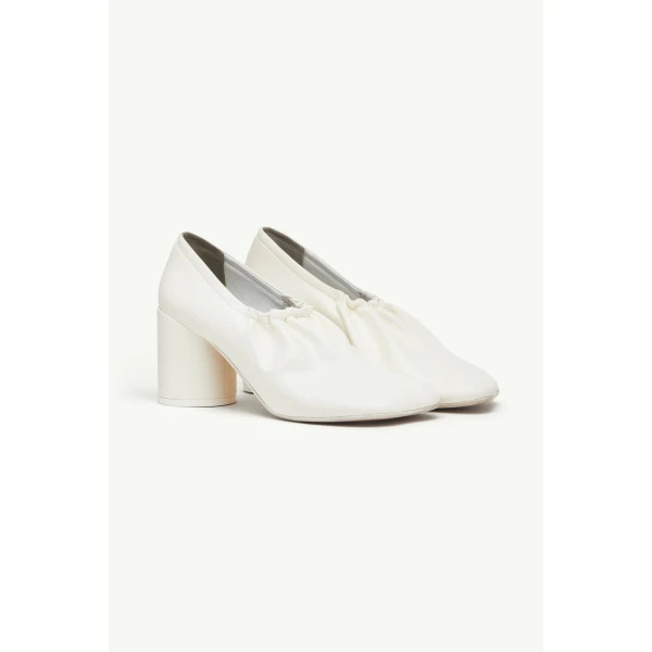 MM6 Maison Margiela Elasticated Anatomic Pumps in Grey, view 3 | Heels | Luxury Shoes 