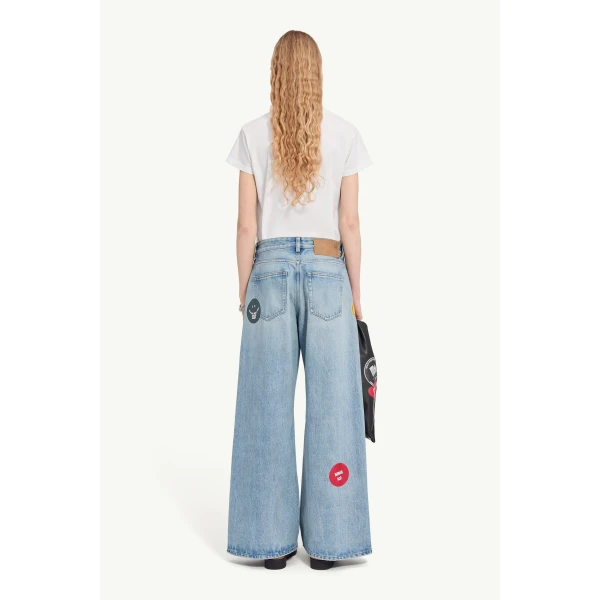 MM6 Maison Margiela Sticker-Print Wide-Leg Jeans in Blue, view 4 | Denim | Luxury Shoes 