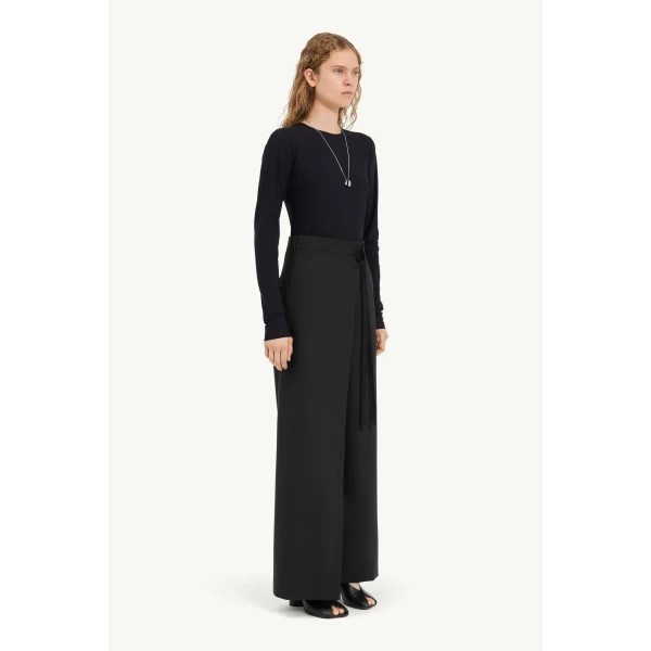MM6 Maison Margiela Wool-Blend Trousers in Black, view 3 | Tailored pants | Luxury Shoes 