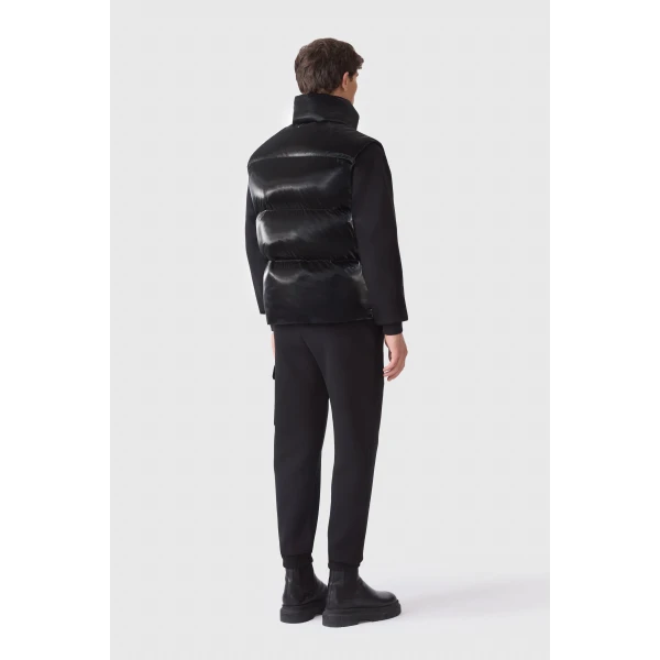 Mackage Kane-GLO High-Gloss Down Vest in Black