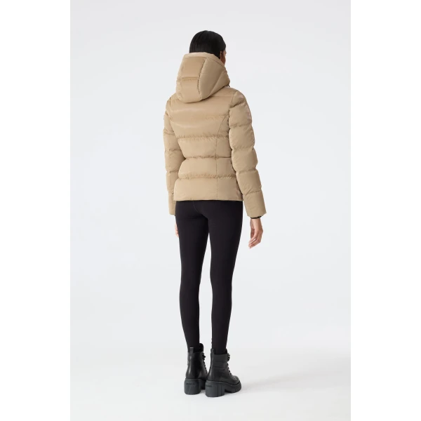 Mackage Madalyn-GLO High-Gloss Down Jacket in Light Camel