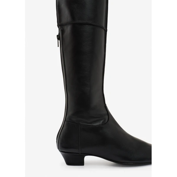 Magda Butrym Over-the-knee boots in black leather, view 4