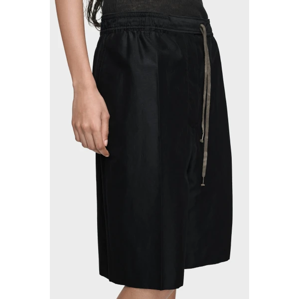 Maison Margiela Cotton Drawstring Shorts in Dark Blue | Shorts | Luxury Shoes 