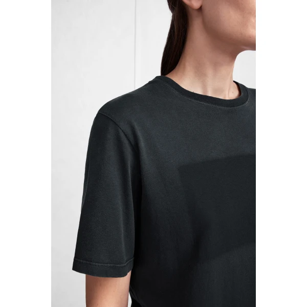 Maison Margiela Tonal Patch Cotton Jersey T-Shirt in Black | T-shirts | Luxury Shoes 