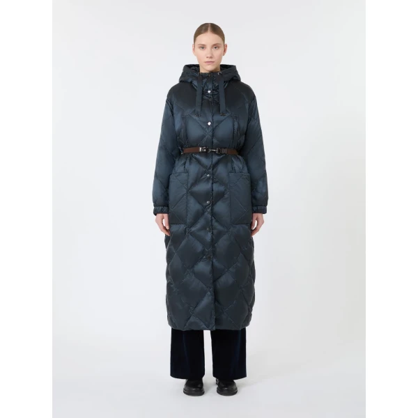 Max Mara Abete Long Quilted Water-Repellent Puffer in Midnight Blue | Coats | Luxury Shoes 