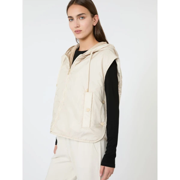 Max Mara Accenni Reversible Padded Canvas Gilet in Ivory | Vests | Luxury Shoes 