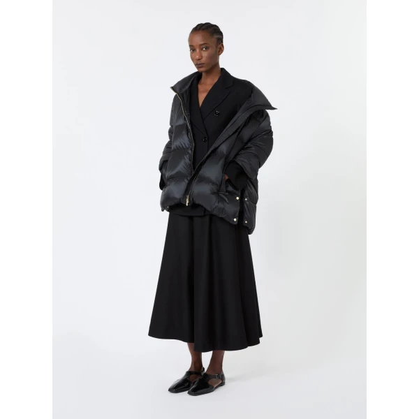 Max Mara Adorato Roomy Water-Repellent Puffer Jacket in Black | Jackets | Luxury Shoes 