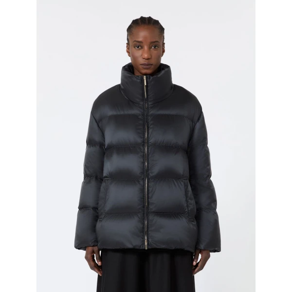 Max Mara Adorato Roomy Water-Repellent Puffer Jacket in Black | Jackets | Luxury Shoes 