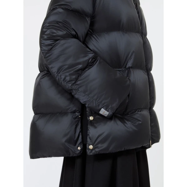 Max Mara Adorato Roomy Water-Repellent Puffer Jacket in Black | Jackets | Luxury Shoes 