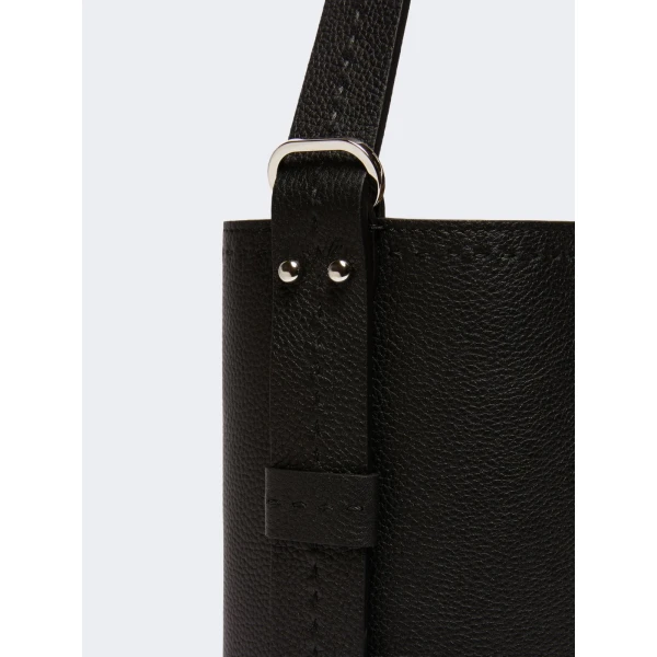 Max Mara Archetipo Medium Leather Bag in Black | Totes & Top-Handle Bags | Luxury Shoes 