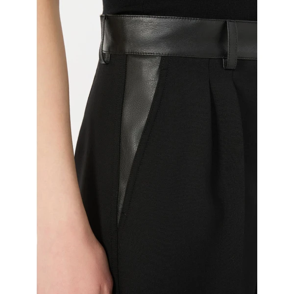 Max Mara Argento Woollen Cloth Bermuda Shorts in Black | Shorts | Luxury Shoes 