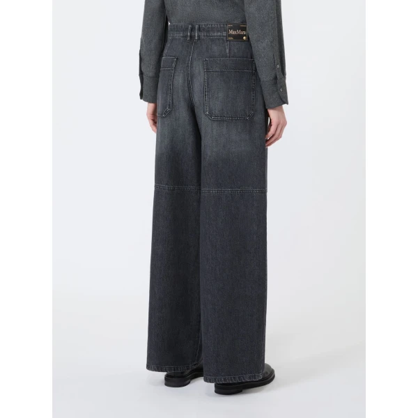 Max Mara Berlina Straight-Fit Cotton Denim Jeans in Black | Denim | Luxury Shoes 