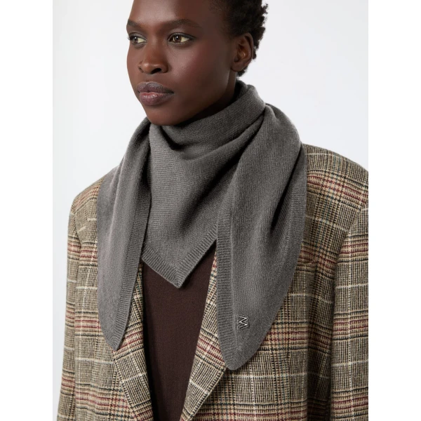 Max Mara Bosso Triangle Cashmere Scarf in Light Grey | Scarves | Luxury Shoes 