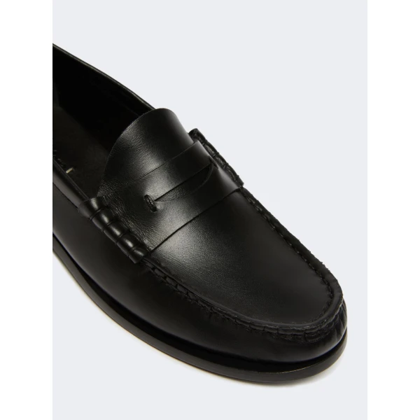 Max Mara Boymoc Leather Moccasins in Black | Loafers | Luxury Shoes 