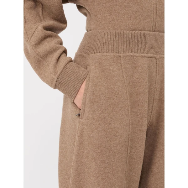 Max Mara Cesto Wool and Cashmere Jogging Trousers in Beige | Sweatpants | Luxury Shoes 