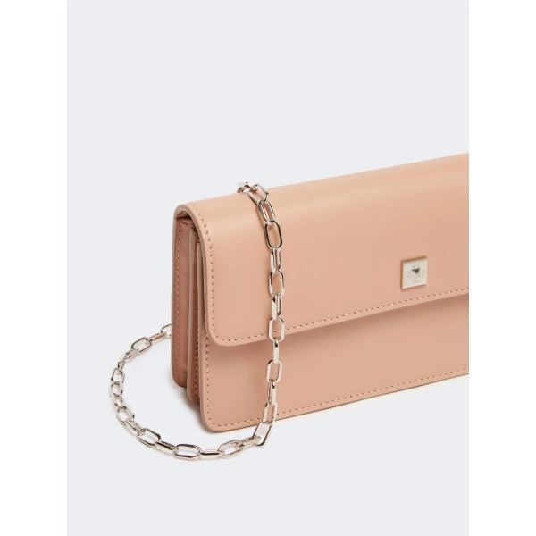 Max Mara Clutchy Leather Phone Pouch in Pink | Wallets & Purses | Luxury Shoes 