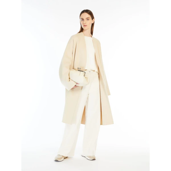 Max Mara Cubico Medium Nappa Pasticcino Bag in Ivory | Clutch Bags | Luxury Shoes 