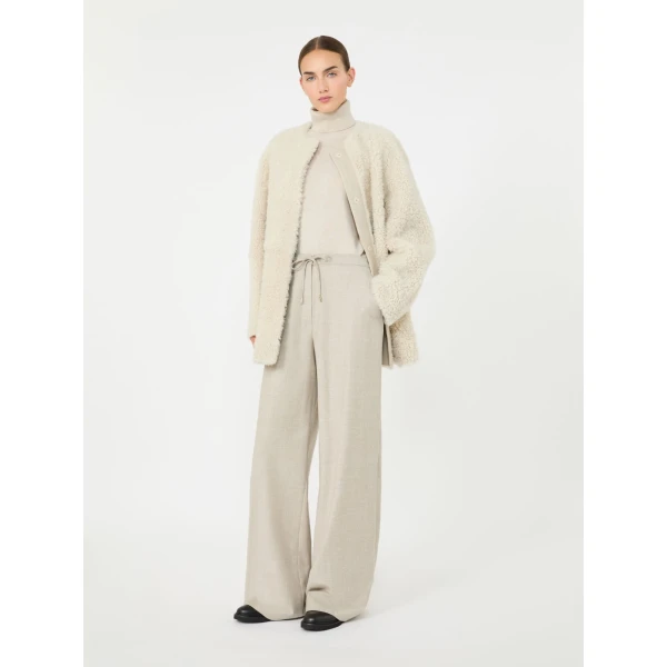 Max Mara Educata Wool and Cashmere Turtleneck Sweater in Beige | Turtlenecks | Luxury Shoes 