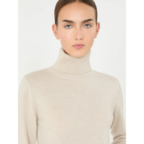 Max Mara Educata Wool and Cashmere Turtleneck Sweater in Beige | Turtlenecks | Luxury Shoes 