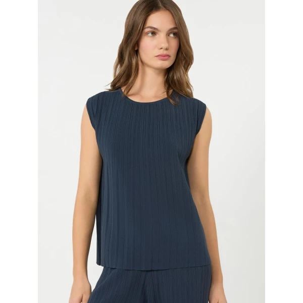 Max Mara Ere Plisse Viscose Sleeveless Jumper in Navy | Sweaters | Luxury Shoes 