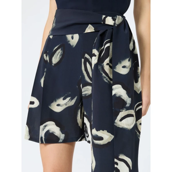 Max Mara Fanale Printed Silk Crepe de Chine Shorts in Ultramarine | Shorts | Luxury Shoes 