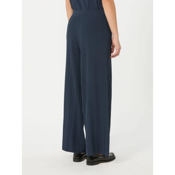 Max Mara Garza Plisse Viscose Trousers in Navy | Wide leg pants | Luxury Shoes 