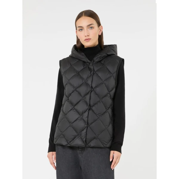 Max Mara Giochi Water-Repellent Padded Gilet in Black | Vests | Luxury Shoes 