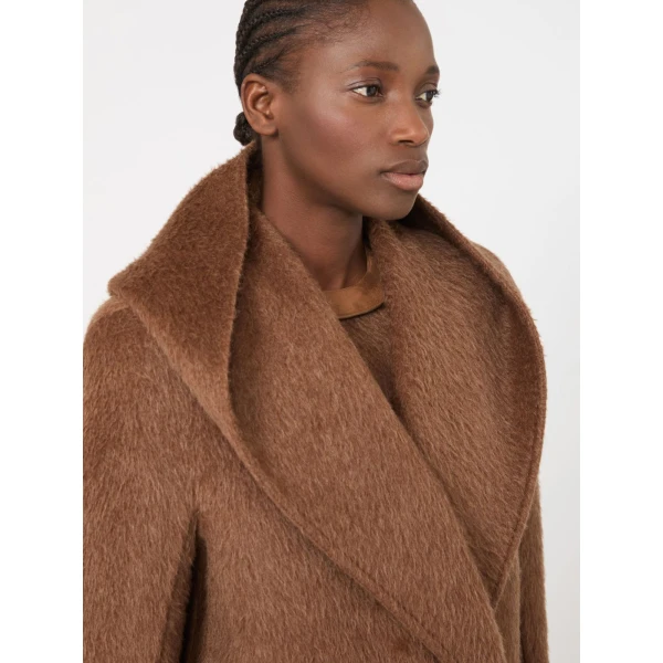 Max Mara Golf Short Camel and Mohair Coat in Light Brown | Wool Coat | Luxury Shoes 