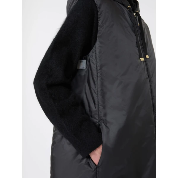 Max Mara Greengi Water-Repellent Canvas Gilet in Black | Vests | Luxury Shoes 