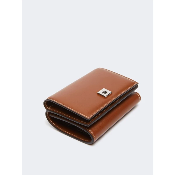 Max Mara Leather Tri-Fold Purse in Amber Brown | Wallets & Purses | Luxury Shoes 
