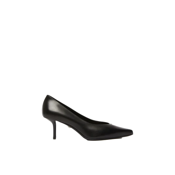 Lightpump Smooth Leather Court Shoes in Black