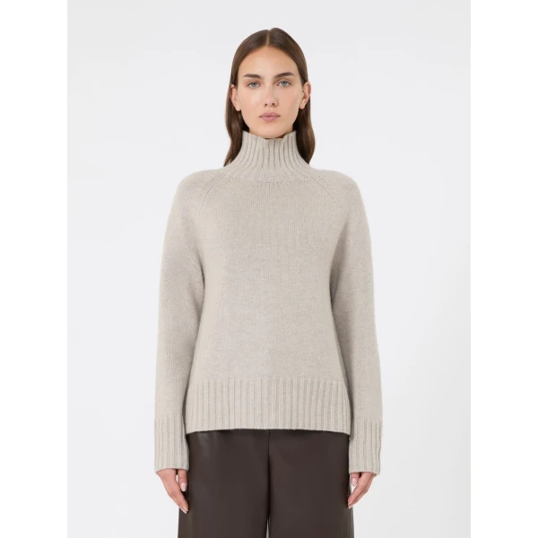 Max Mara Mantova Wool and Cashmere Polo-Neck Sweater in Beige | Turtlenecks | Luxury Shoes 