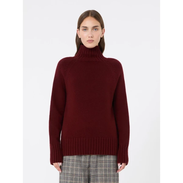 Max Mara Mantova Wool and Cashmere Polo-Neck Sweater in Bordeaux | Turtlenecks | Luxury Shoes 