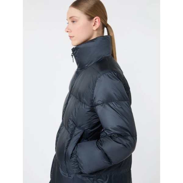 Max Mara Marte Roomy Quilted Midi Puffer in Midnight Blue | Coats | Luxury Shoes 