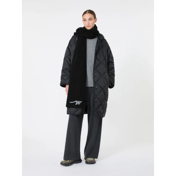 Max Mara Massa Reversible Technical Twill Down Jacket in Black | Jackets | Luxury Shoes 