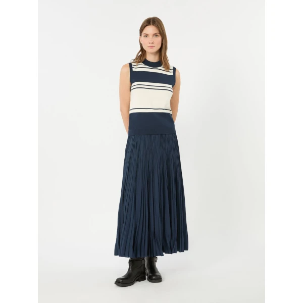 Max Mara Nazione Sleeveless Stretch Viscose Jumper in Navy Style 2 | Sweaters | Luxury Shoes 