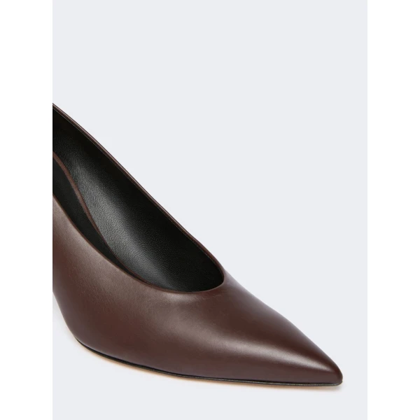 Max Mara Nievo Smooth Leather Court Shoes in Chocolate | Heels | Luxury Shoes 